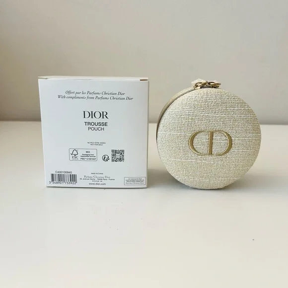 🌟SOLD🌟DIOR Beauty Jewelry Cosmetic Pouch Case - Picture 3 of 15
